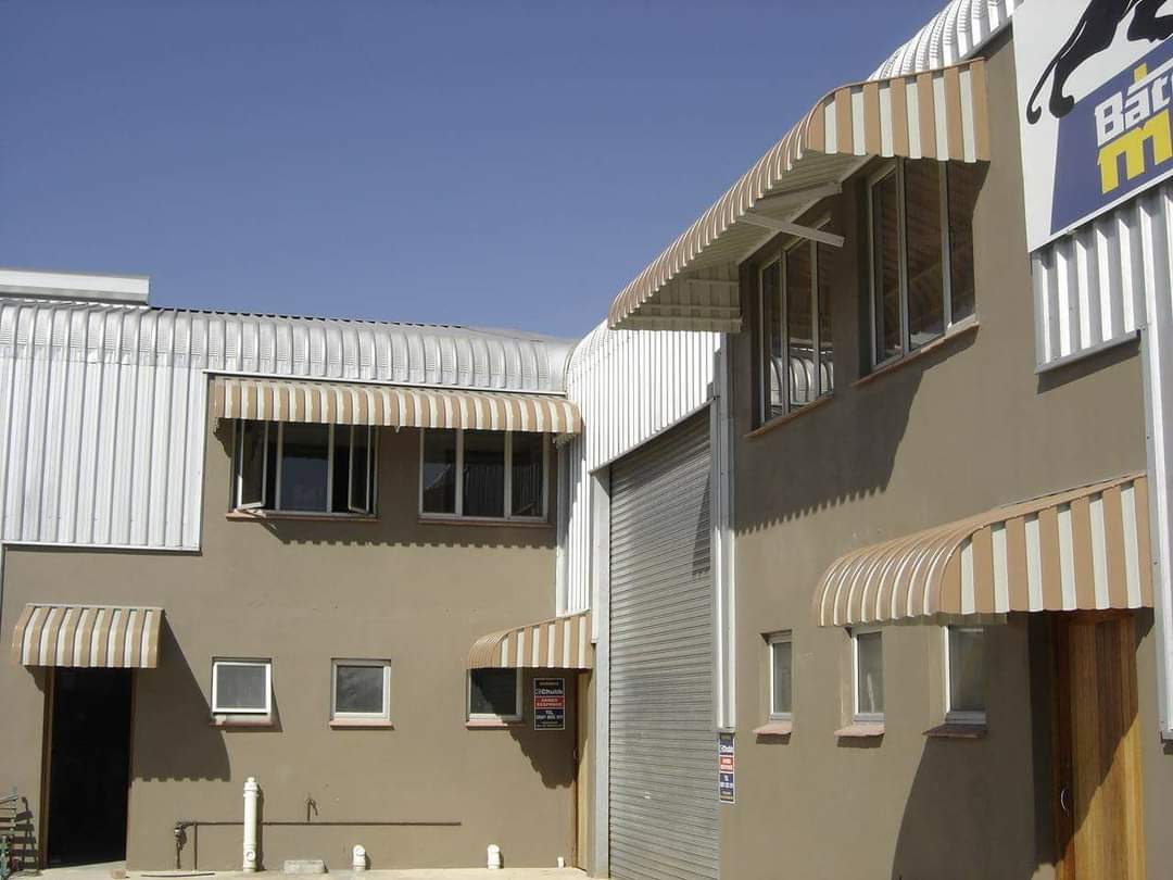 Canvas & Aluminium Awnings